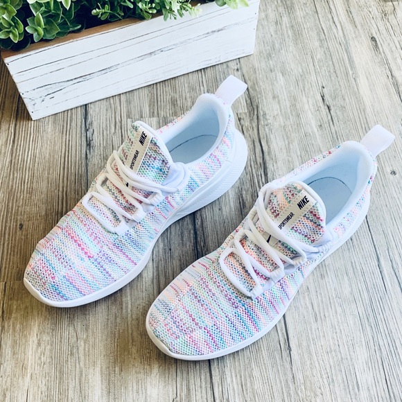 Nike Viale Sneakers - Picture 9 of 13